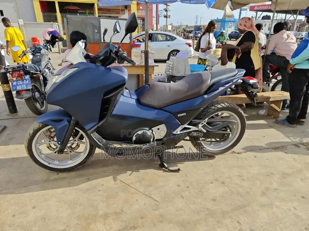 Honda Integra 700cc DCT Automatic Scooter 2014 - 1