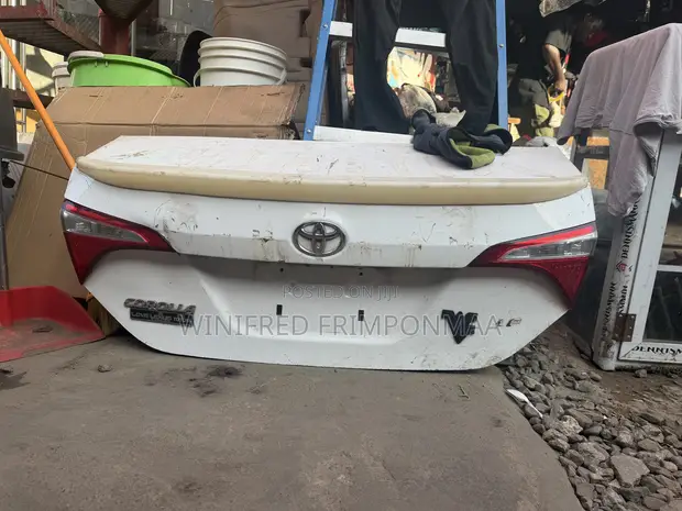 Toyota Corolla 2014-2016 Complete Booth - 1