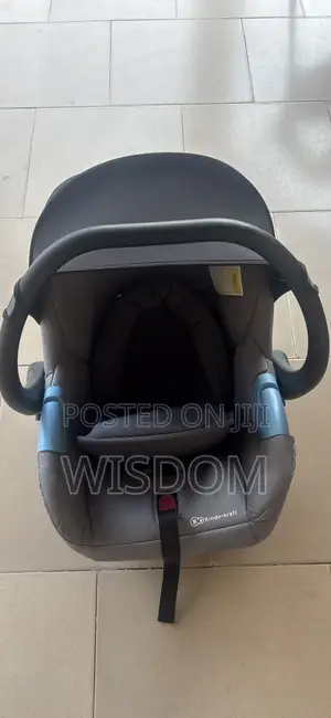 3-in-1 Car Seat, Rocker, Carrier - Grey (Swiss Used)