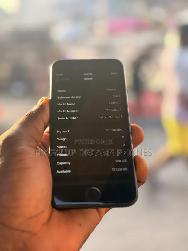 Apple iPhone 7 128GB Black - 1
