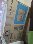 Blutek 32" Smart TV - 3
