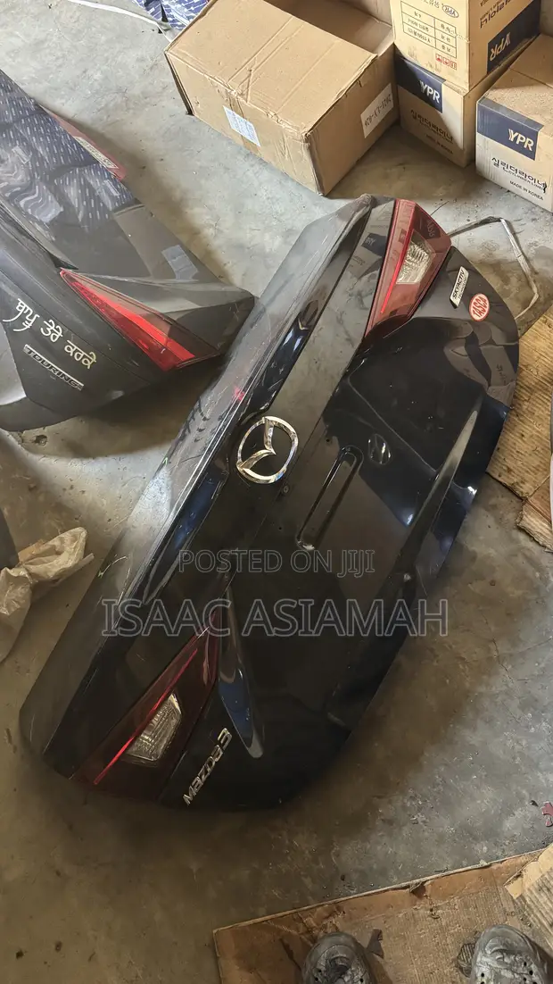 Mazda 3 Saloon Boot/Tailgate (2014-2018) - 1