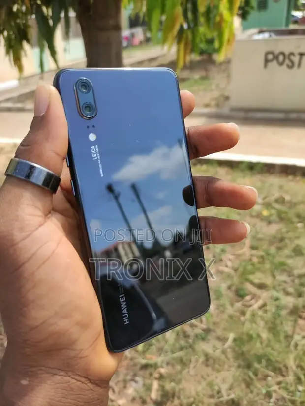 Huawei P20 128GB Black - 1