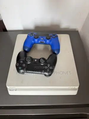 PlayStation 4 Slim 1TB Jailbroken