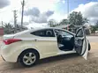 Hyundai Elantra 2013 White - 1