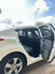 Hyundai Elantra 2013 White - 4