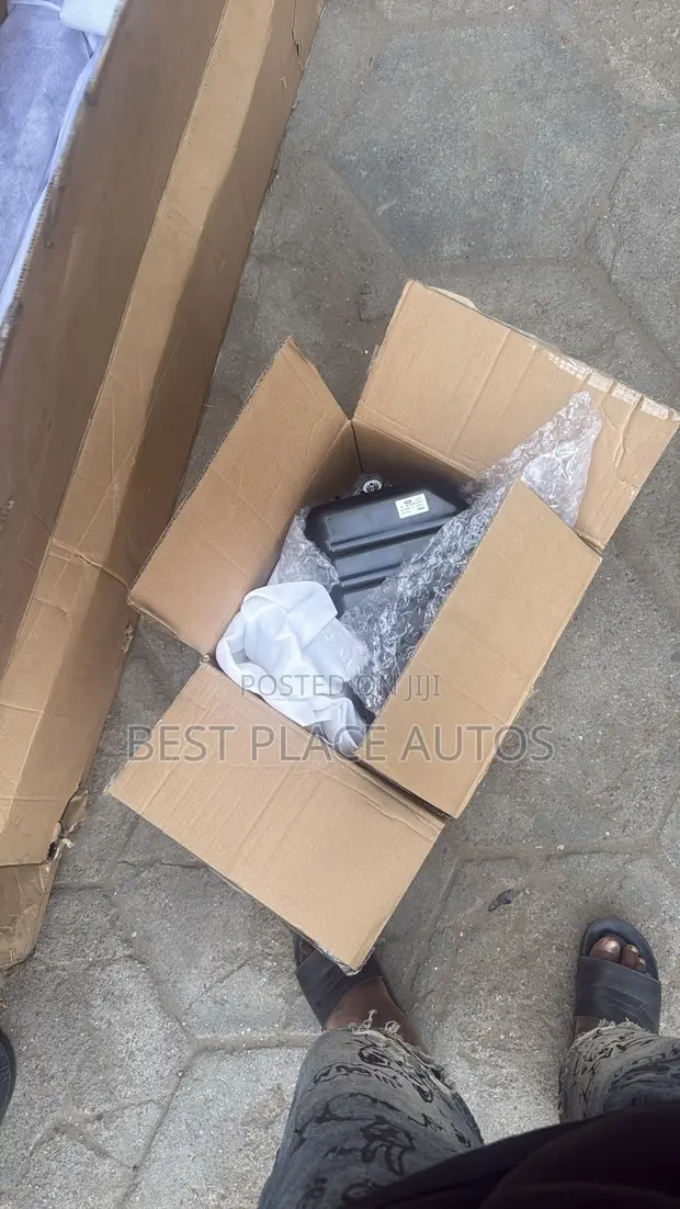 Range Rover Vogue 2020 Air Compressor Pump - 1