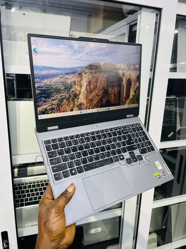 Lenovo LOQ 15ARP9 Laptop: Ryzen 7, 16GB RAM, RTX 4060 - 1