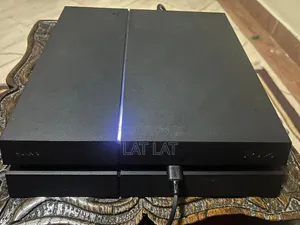 PS4 Standard Console with 7 Games (Home Used)