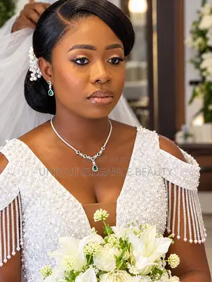 Bridal Makeup Artist - Unique Elegance