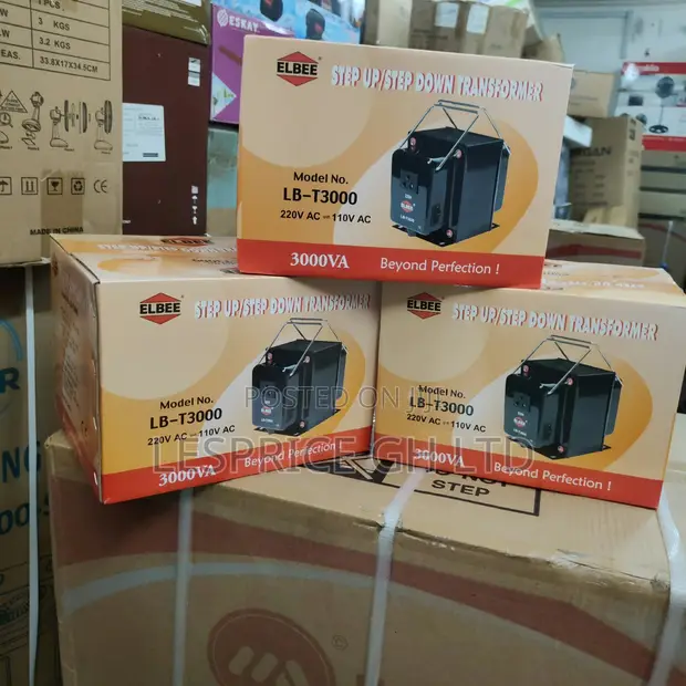 Elbee 3000W Step Up/Down Transformer - 1