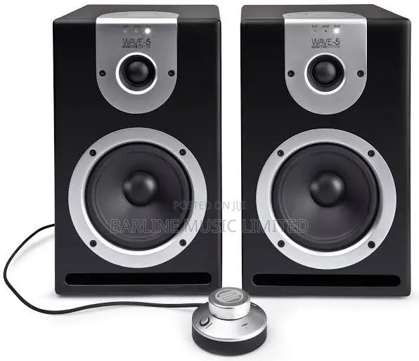Reloop Wave 5 Studio Monitors (Pair) - 1