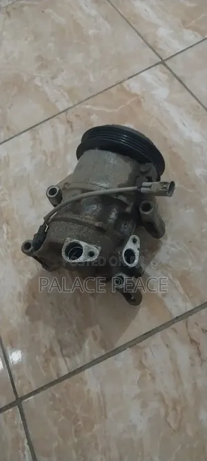 2012 Toyota Vitz AC Motor & Alternator