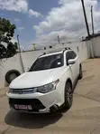 Mitsubishi Outlander 2016 White - 1