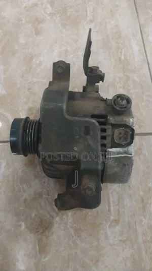2012 Toyota Vitz Alternator