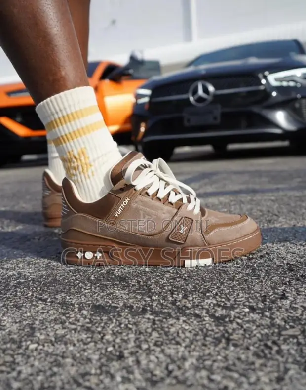 Louis Vuitton Sneakers - 1