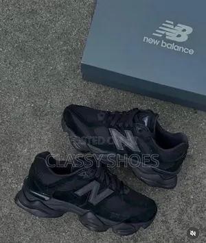 New Balance 9060 Sneakers - All Black