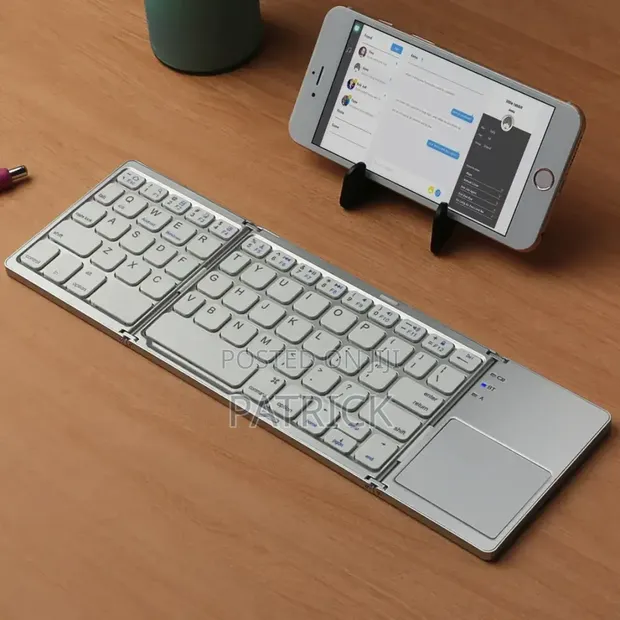 Smart Foldable Bluetooth Keyboard with Touchpad - 1