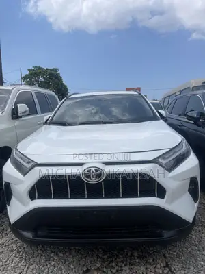 2024 Toyota RAV4 XLE AWD