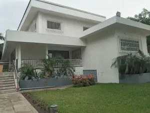 5 Bedroom House with Outhouse for Rent in North Ridge