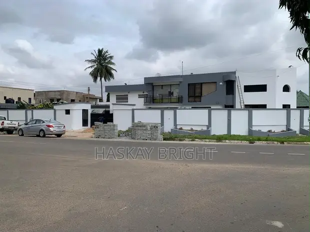 10 Office Rooms for Rent in Dzorwulu - 1