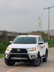 Toyota Hilux 2022 White - 1