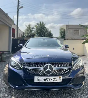 2015 Mercedes-Benz C300 Luxury 4Matic Sedan