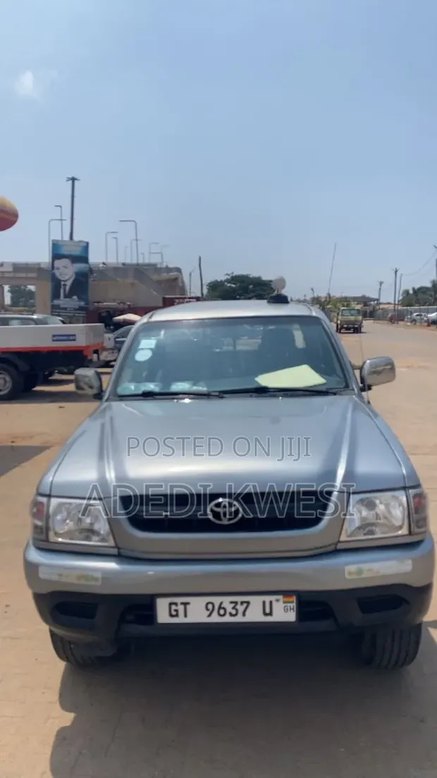 Toyota Hilux 2009 Gray - 1
