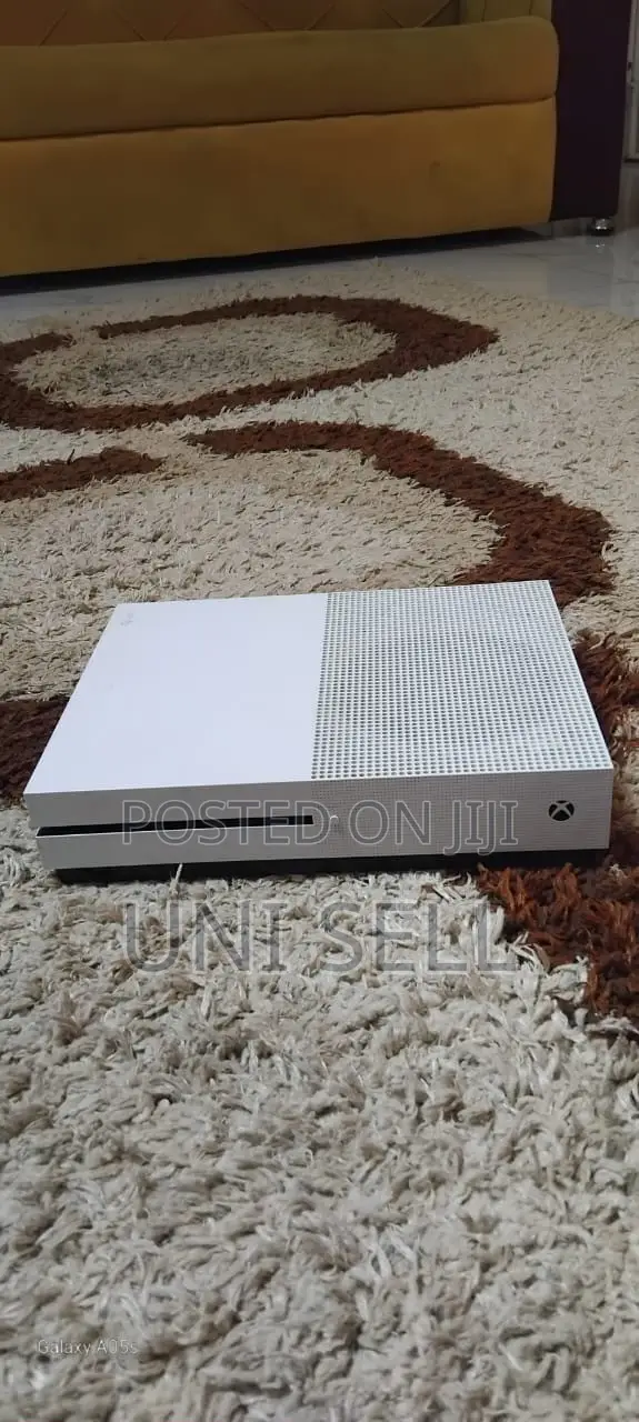 Used Xbox One S Console - 1