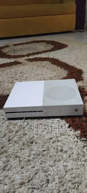 Used Xbox One S Console