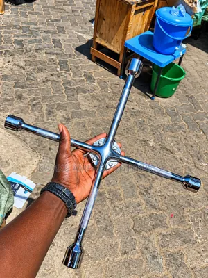 Heavy Duty 4-Way Wheel Spanner