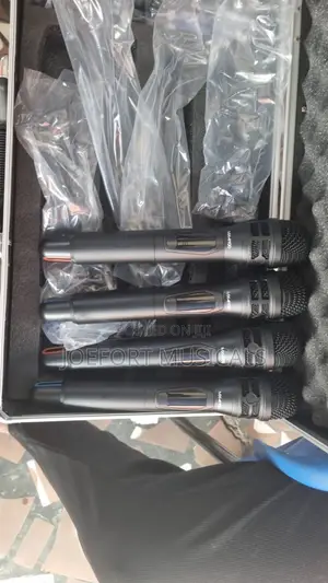Shure 4-in-1 Cordless Microphone