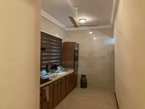 4 Bedroom House for Rent in Lakeside Estate