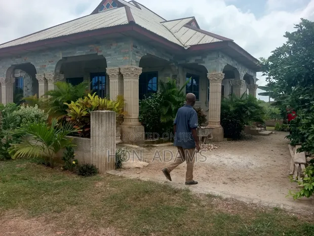 4 Bedroom Apartment for Sale in Nyataase Estate, Ejisu-Juaben - 1