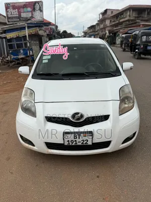 Toyota Vitz 1.0 FWD 3dr 2008 White