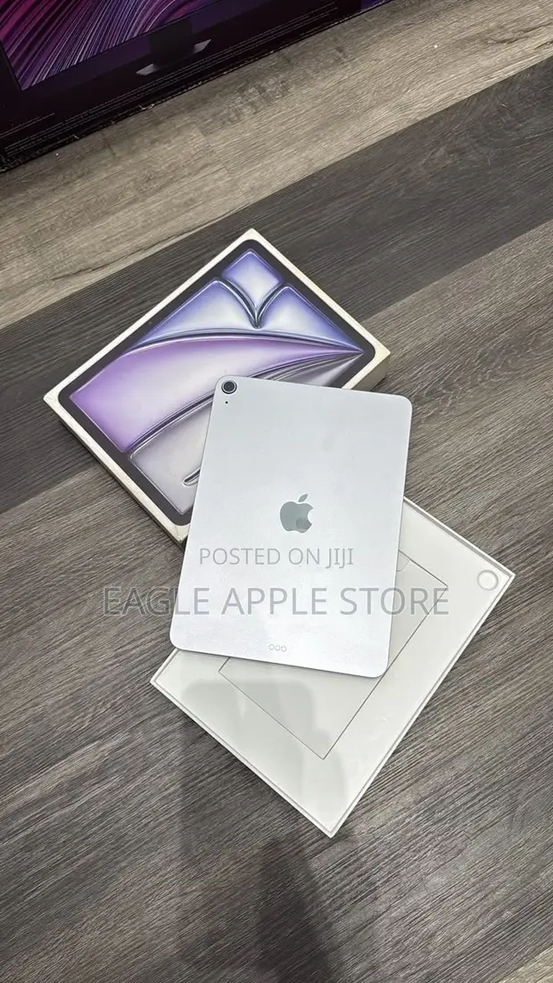 New Apple iPad Air 11-inch (M4) Wi-Fi 128GB Silver - 1
