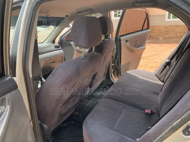Toyota Corolla 2007 Brown - 1