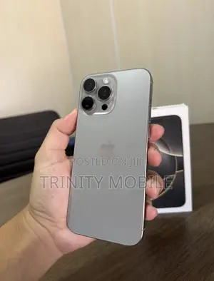 New Apple iPhone 16 Pro Max 1TB Silver