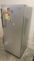 Midea Refrigerator with Freezer & Door Lock (181 Litre) - 1