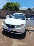 Hyundai Elantra 2010 White - 2