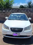Hyundai Elantra 2010 White - 5
