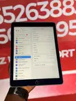 Apple iPad 9.7 32GB Gray (6th Gen) - 2