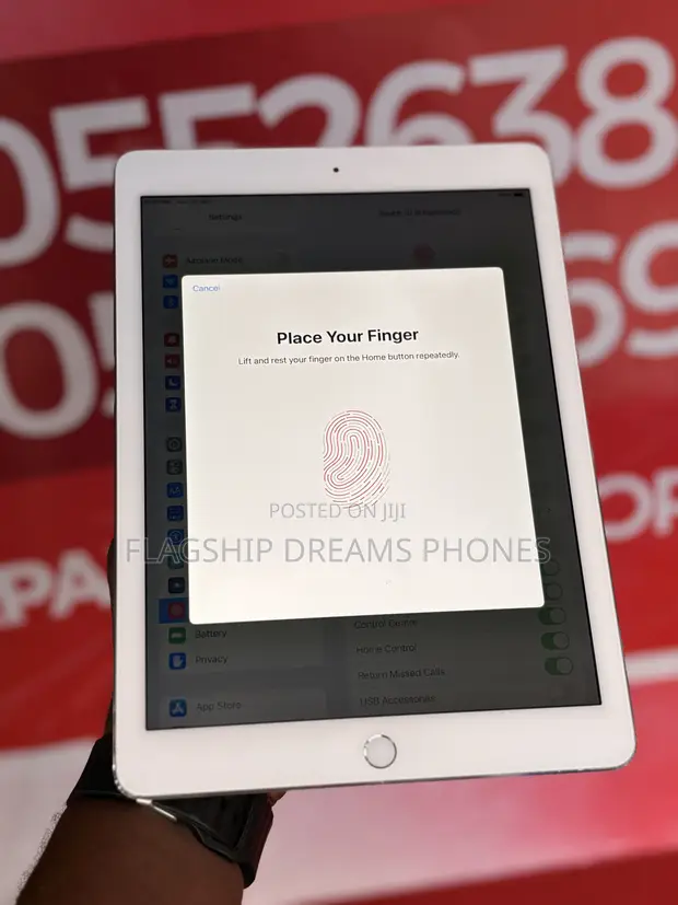 Apple iPad 9.7 64GB Silver - 1