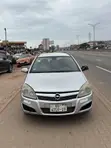 Opel Astra 1.9 CDTi Enjoy 2011 Silver - 3
