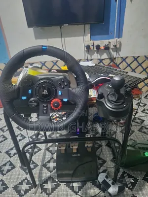 Logitech G923 Racing Wheel with Shifter and Pedals