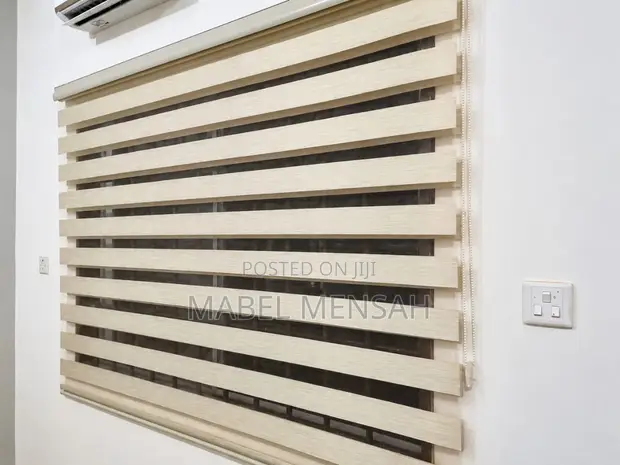 Hudson Park Beige Window Blinds (Used) - 1