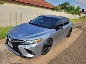 2018 Toyota Camry XSE FWD (2.5L 4cyl)