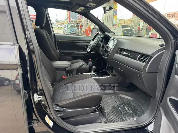 Mitsubishi Outlander SE 2015 Black - 1