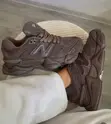 New Balance 9060 Sneakers - Coffee - 2