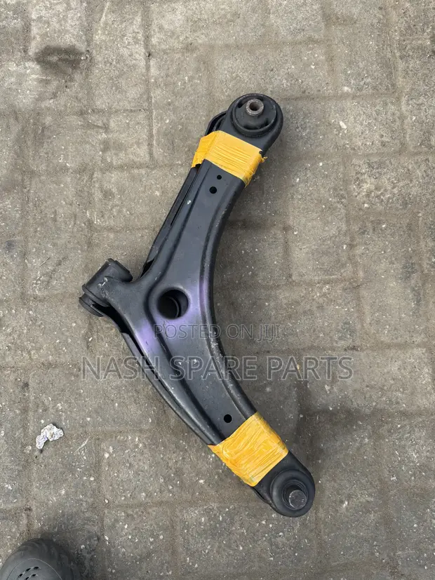 Mitsubishi Outlander 2016-2020 Control Arm (Used) - 1